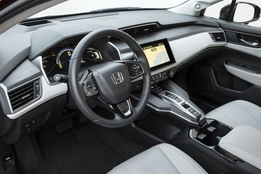 Интерьер Honda Clarity Fuel Cell 2019 года  (NA) (фото 27 из 50)
